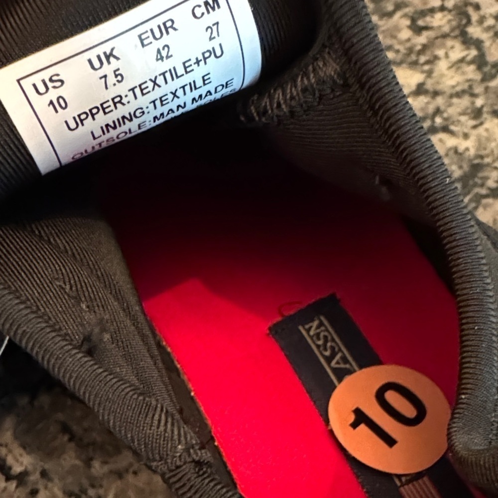 U.S. Polo Assn. Men's Sneakers in Black and Red NWT 10 - Picture 7 of 11